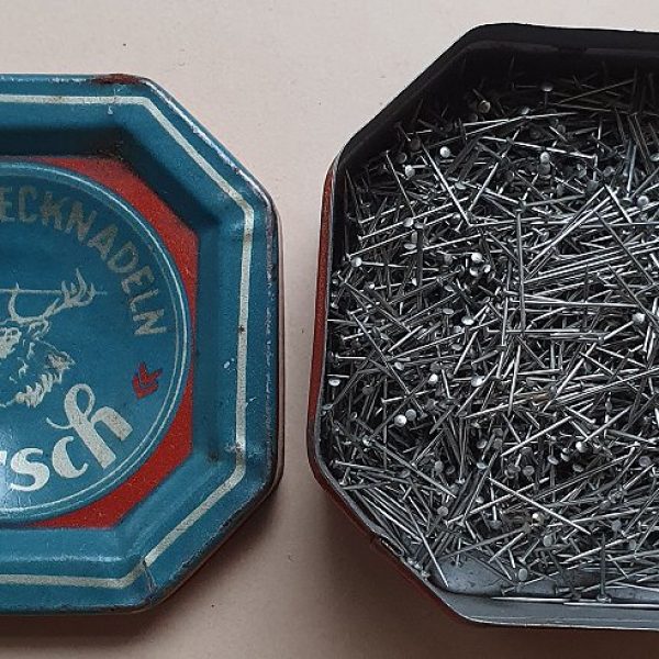 antike Stecknadeldose