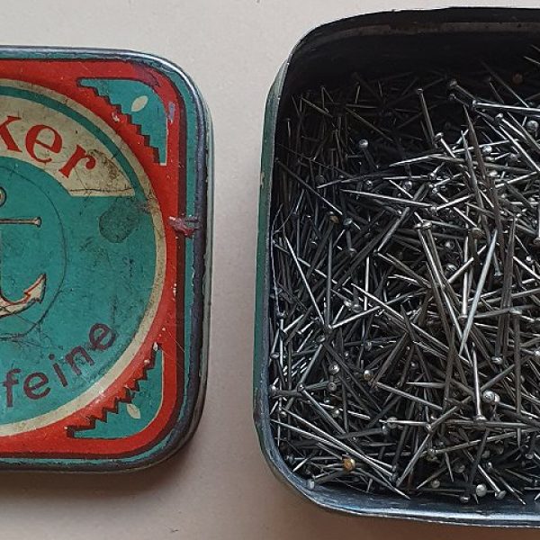 antike Stecknadeldose