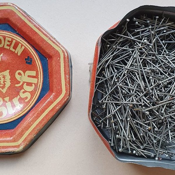 antike Stecknadeldose